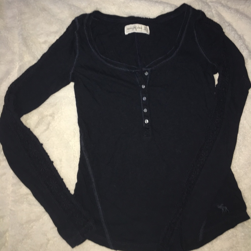 Abercrombie and Fitch Detailed Sleeve Tee